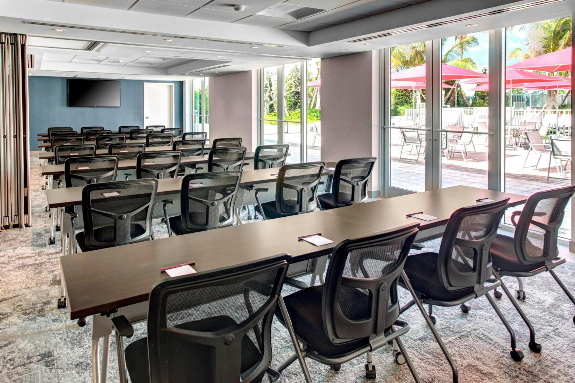 Residence Inn By Marriott Miami Beach Surfside Buitenkant foto