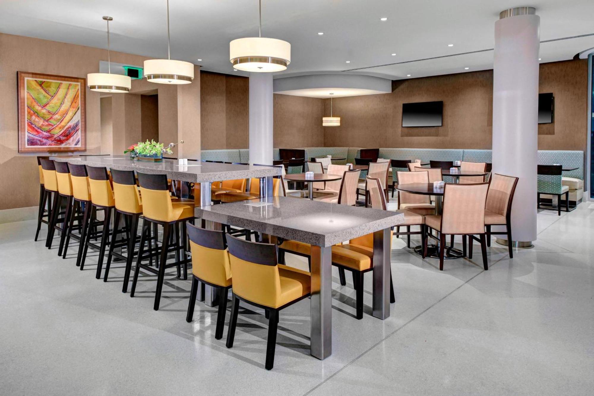 Residence Inn By Marriott Miami Beach Surfside Buitenkant foto