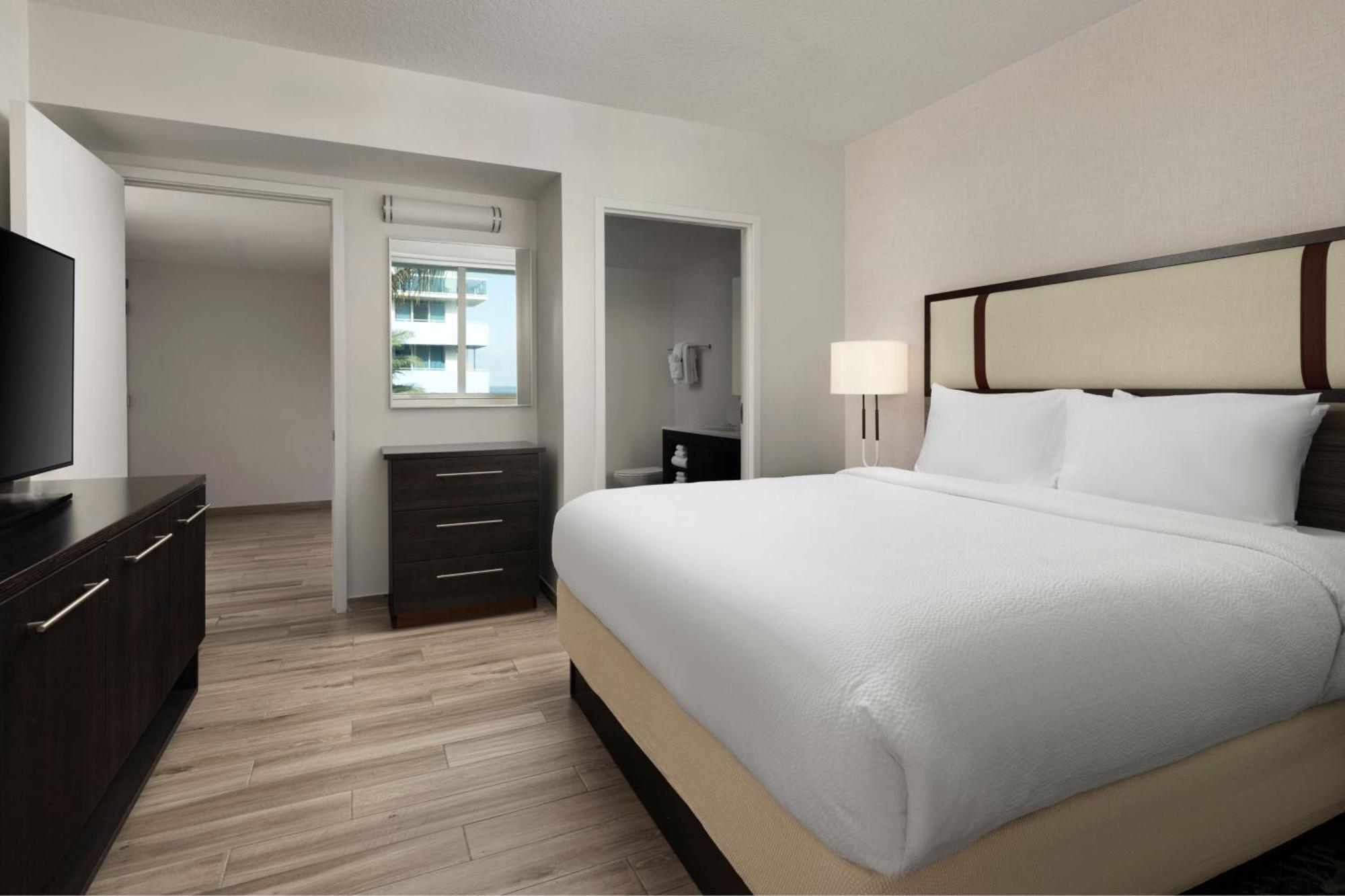 Residence Inn By Marriott Miami Beach Surfside Buitenkant foto