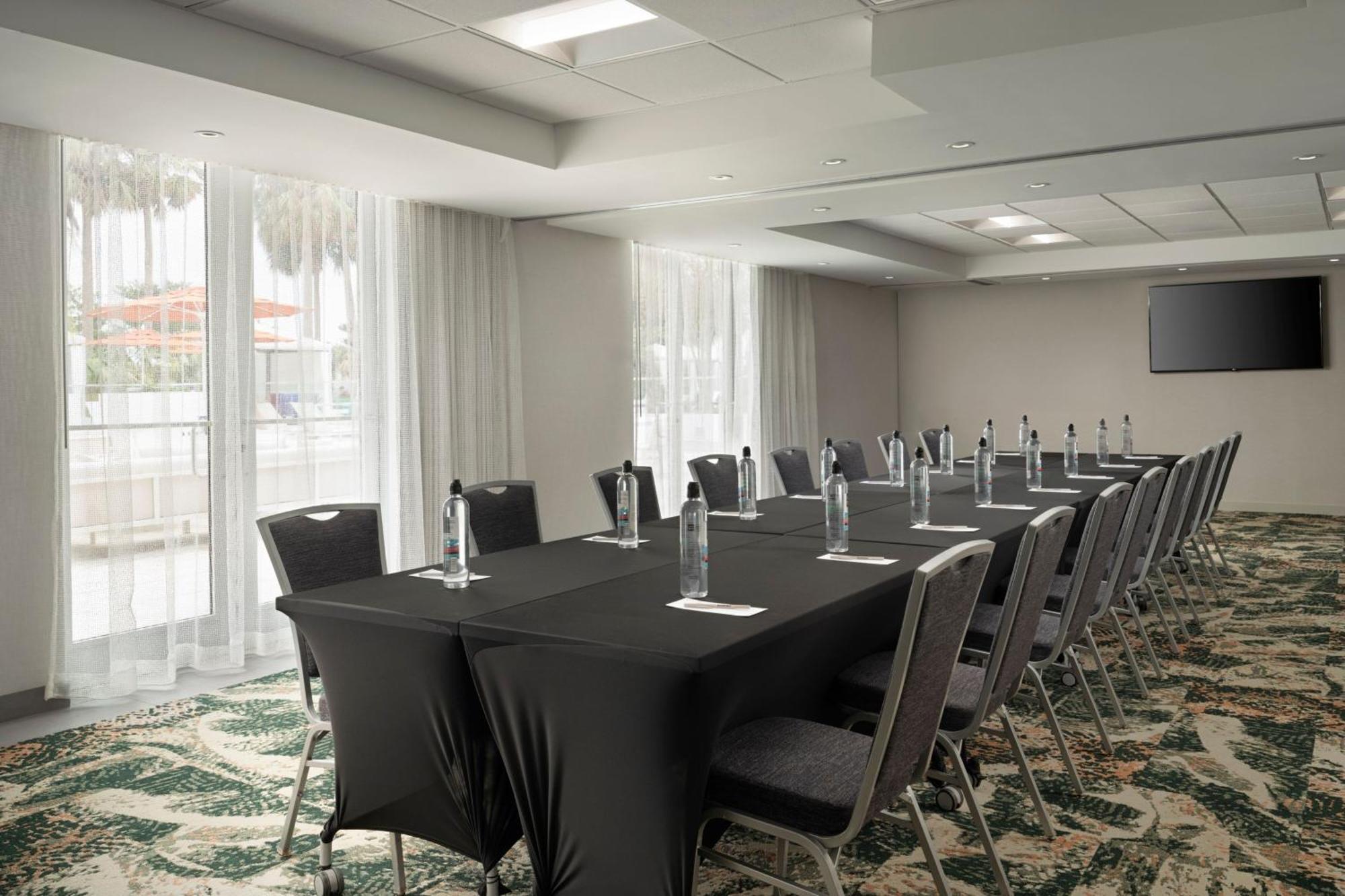 Residence Inn By Marriott Miami Beach Surfside Buitenkant foto