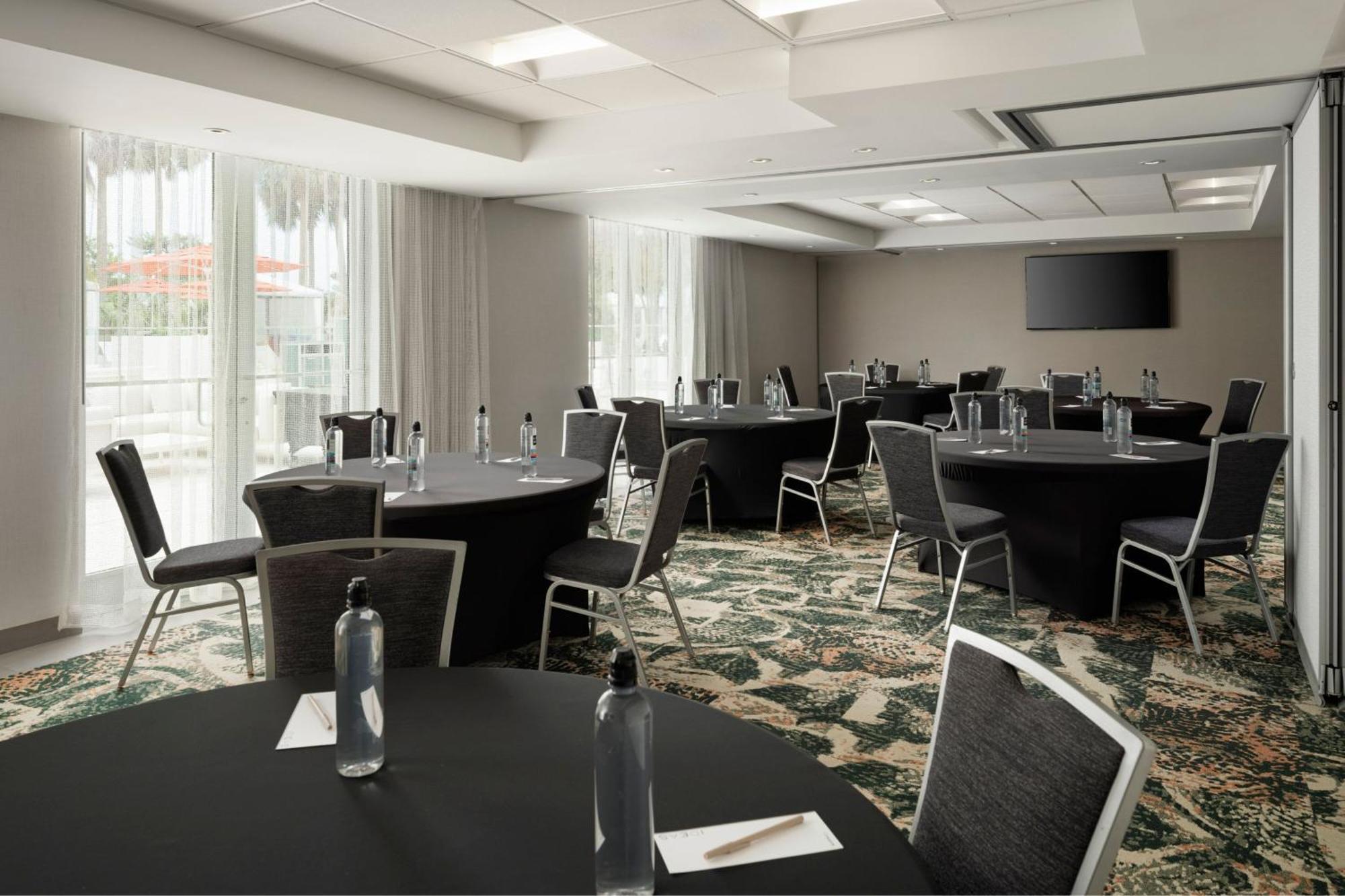 Residence Inn By Marriott Miami Beach Surfside Buitenkant foto
