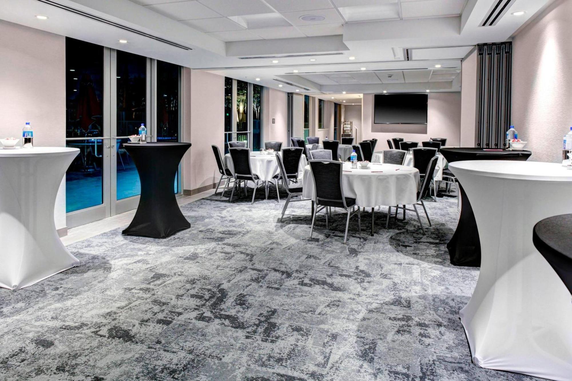 Residence Inn By Marriott Miami Beach Surfside Buitenkant foto