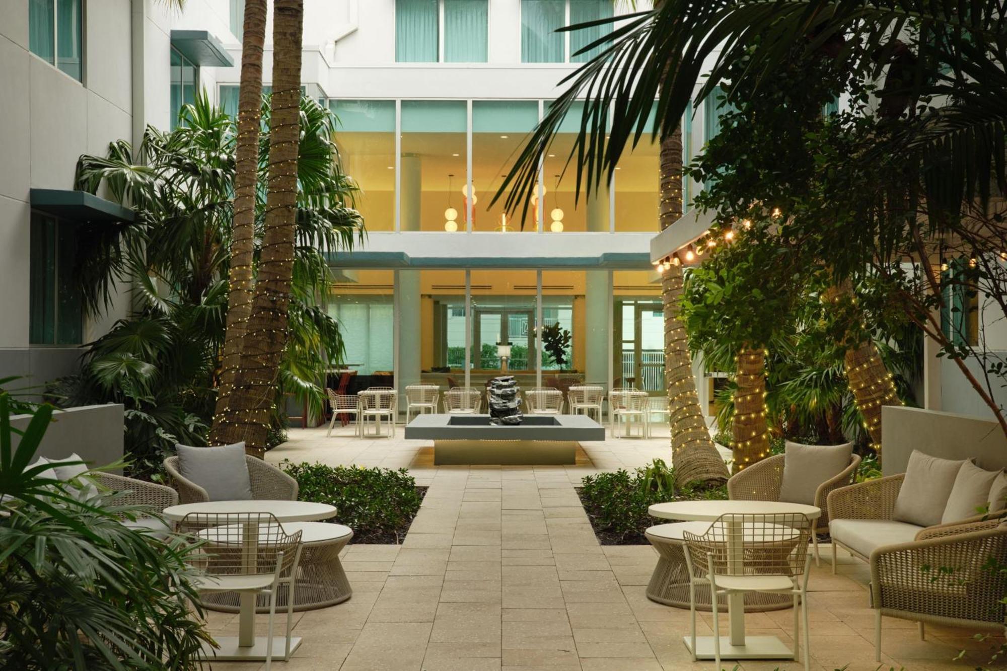 Residence Inn By Marriott Miami Beach Surfside Buitenkant foto